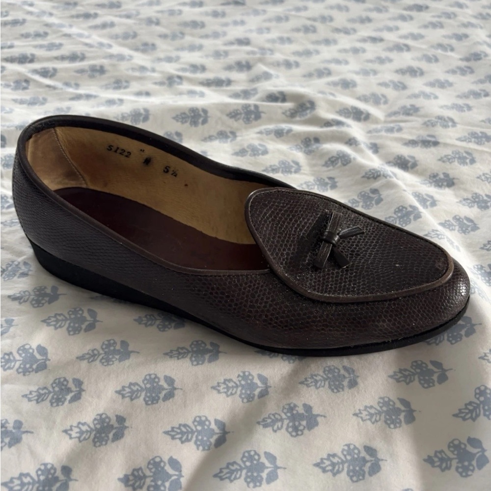 Belgian Shoes Dark Brown lizard calf Travelette bow loafer women’s size 5.5